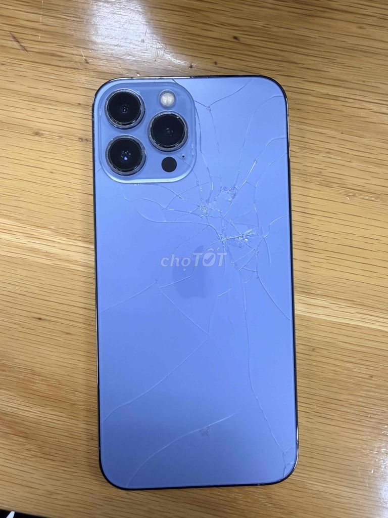 iPhone 13 Pro Max VN/A màu xanh 256GB, mặt lưng vỡ. Mua bán Điện thoại tại Quận 3 Tp Hồ Chí Minh được đăng bởi Thông hình 2