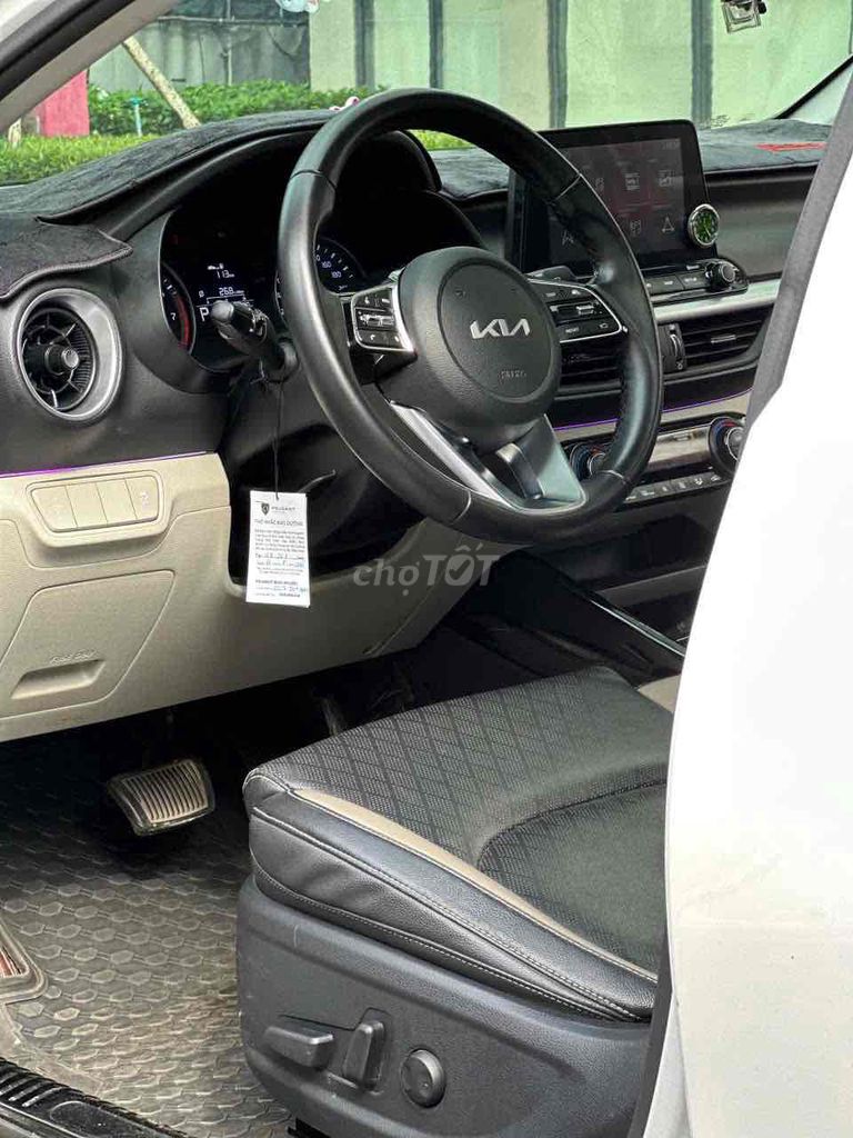 Kia K3 2022 Màu Trắng, Số Tự Động, Sedan. Mua bán Ô tô tại Thành phố Dĩ An Bình Dương được đăng bởi hợi hình 4