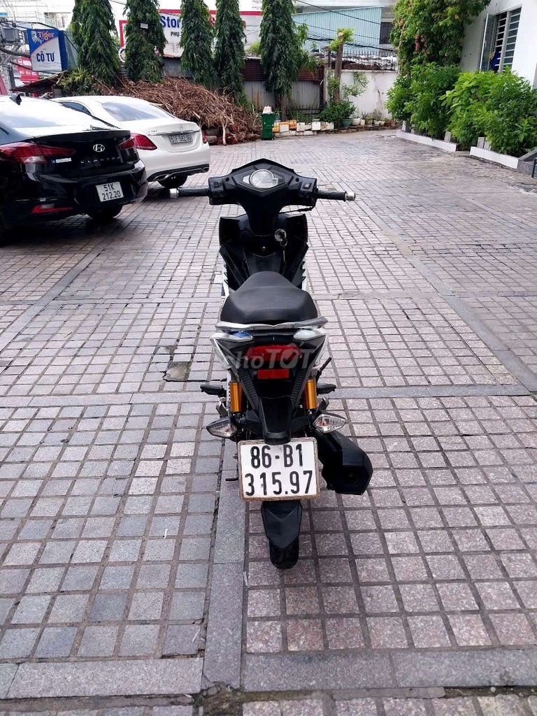 Xe SYM Star fi. Mua bán Xe máy tại Quận 7 Tp Hồ Chí Minh được đăng bởi trình minh sơn hình 4