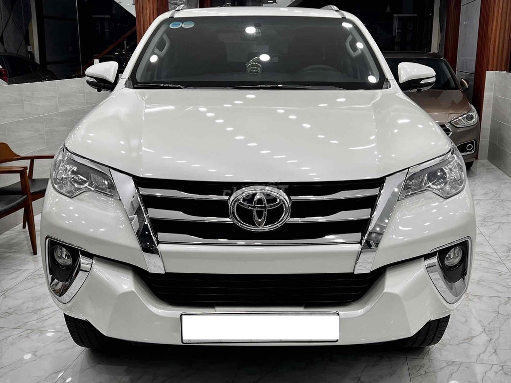 Toyota Fortuner 2017 2.7V 4x2, xe rất mới.