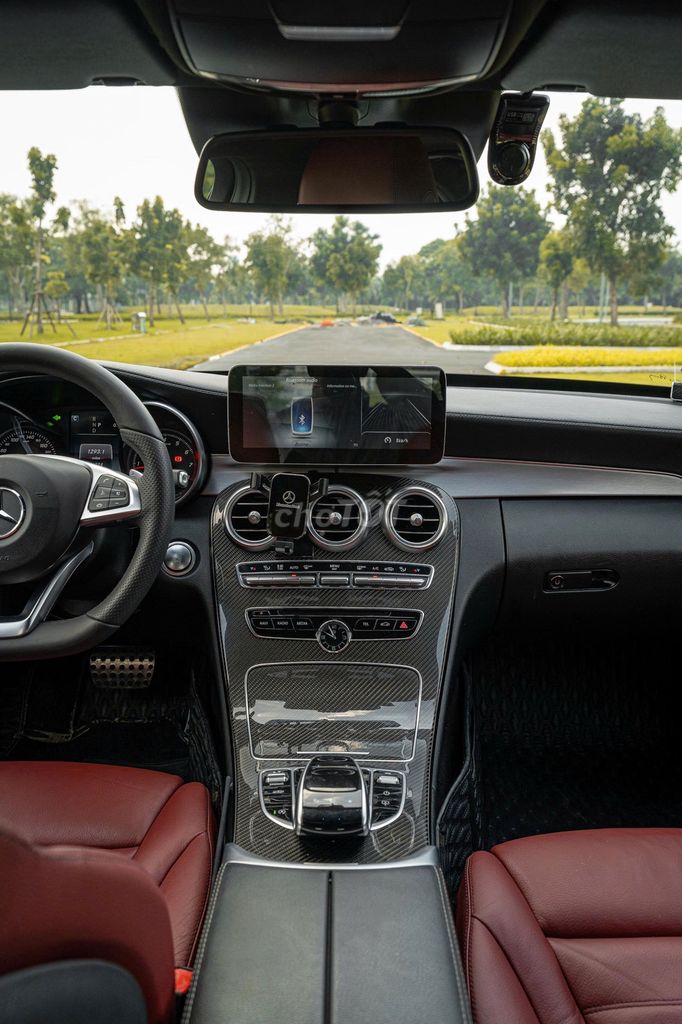 Hàng hiếm C300 AMG 2018 Trắng đỏ đồ chơi nhiều. Mua bán Ô tô tại Quận 7 Tp Hồ Chí Minh được đăng bởi tuấn anh hình 13