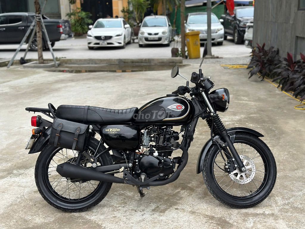Kawasaki W175 siêu phẩm có trả góp trao đổi ✅. Mua bán Xe máy tại Quận Hoàng Mai Hà Nội được đăng bởi Phú Lý hình 3