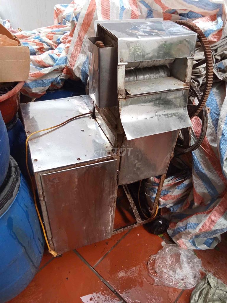 Máy ép nước mía Thép không gỉ. Mua bán Đồ chuyên dụng, Giống nuôi trồng tại Huyện Hoài Đức Hà Nội được đăng bởi Trương Ngọc Tú hình 1