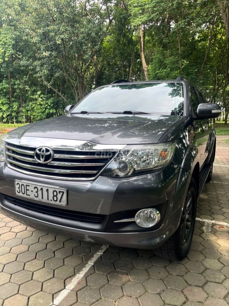 Toyota Fortuner 2016 2.7V 4X2 AT Серый