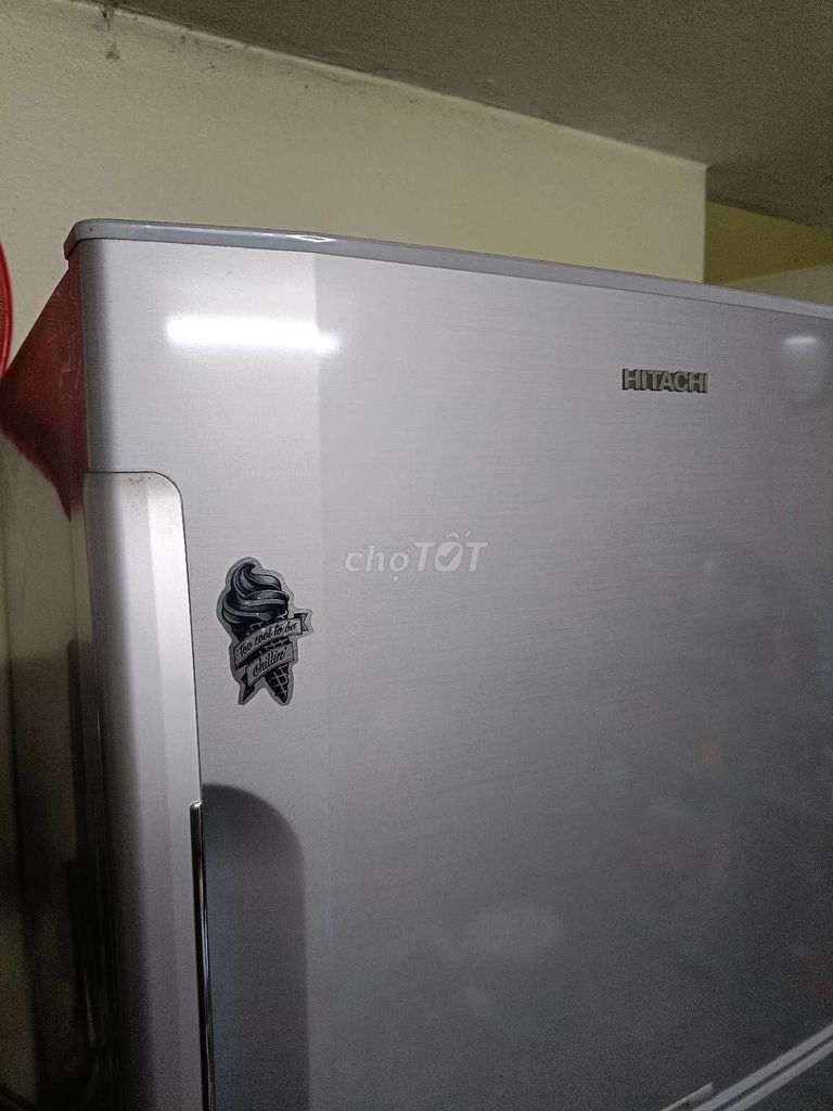 Tủ lạnh Hitachi 335l đang sử dụng rất tốt