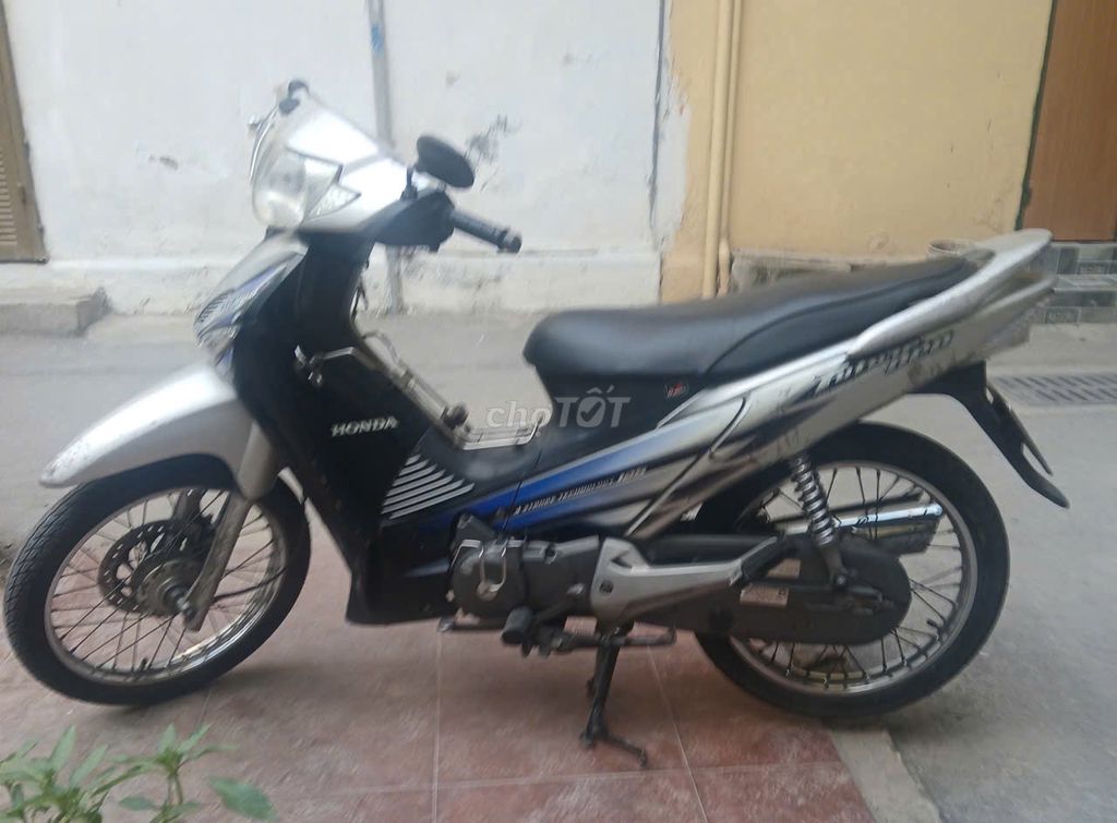 Honda Future Neo 125cc с оригинальным двигателем