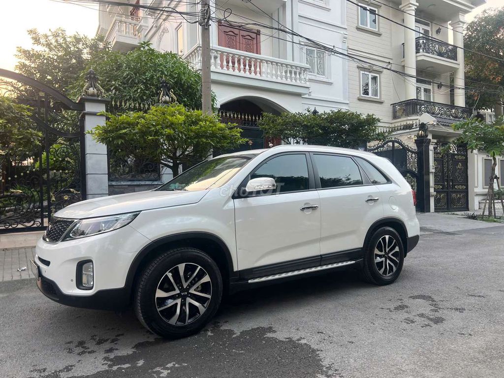 Kia Sorento 2019 Trắng 27000 km. Mua bán Ô tô tại Quận 8 Tp Hồ Chí Minh được đăng bởi VinFast Đại Lộc hình 16