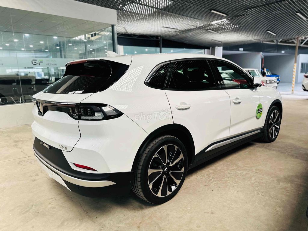 T12 Giảm 120tr VF8 Plus 2023 Trắng / Nâu HỒ SƠ SẴN. Mua bán Ô tô tại Thành phố Thủ Đức Tp Hồ Chí Minh được đăng bởi Green Future Thủ Đức hình 4