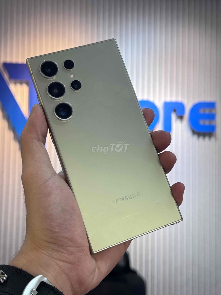 Samsung Galaxy S24 Ultra 256GB Vàng. Mua bán Điện thoại tại Thành phố Buôn Ma Thuột Đắk Lắk được đăng bởi Cửa hàng điện thoại NT Store BMT hình 1