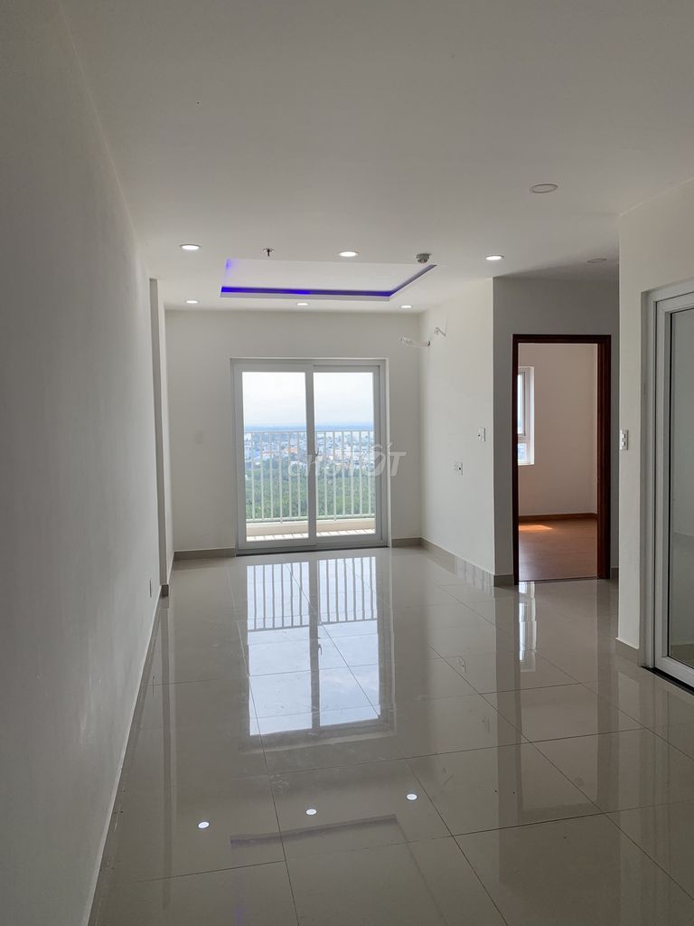 Bán căn 75m2 - tầng đẹp View sông - Giá 2.1 tỷ (bớt lộc) - Đã có sổ