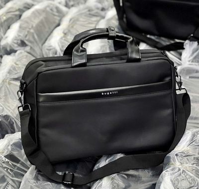 Túi Đựng Laptop Bugatti – Sang xịn. Mua bán Túi xách tại Quận Gò Vấp Tp Hồ Chí Minh được đăng bởi Anh Ba  Hàng hiệu tuyển Chuyên bán Online uy tín