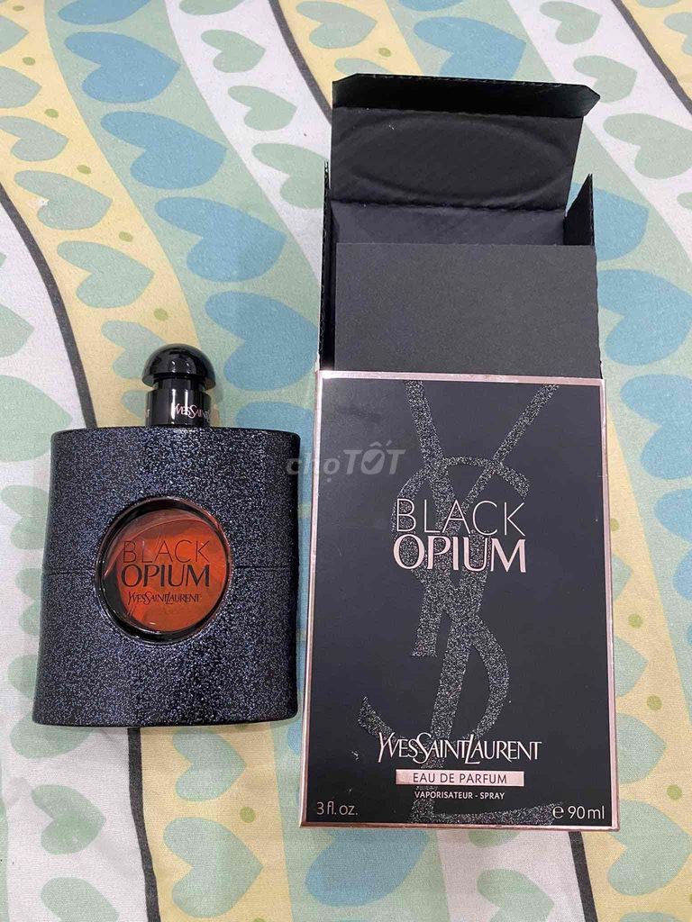 Nước hoa Yves Saint Laurent Black Opium chiết 10ml