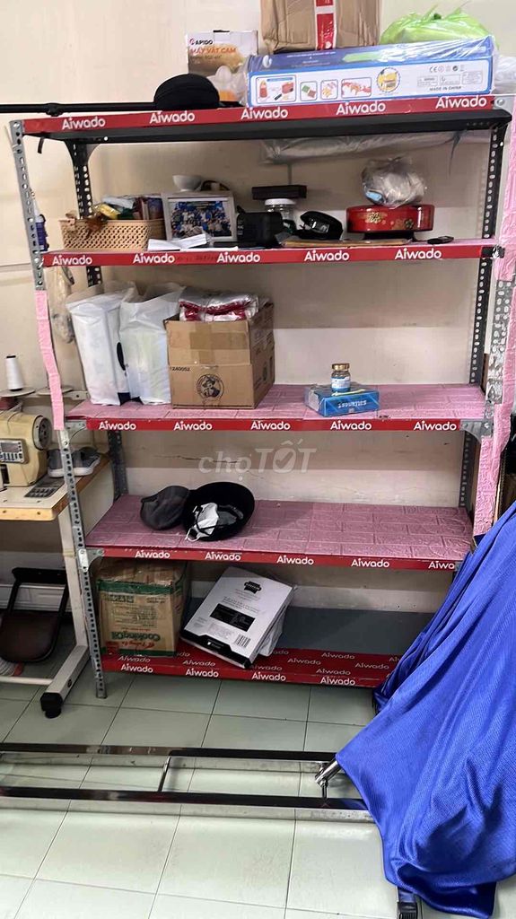 thanh lý tủ sắt trưng bày