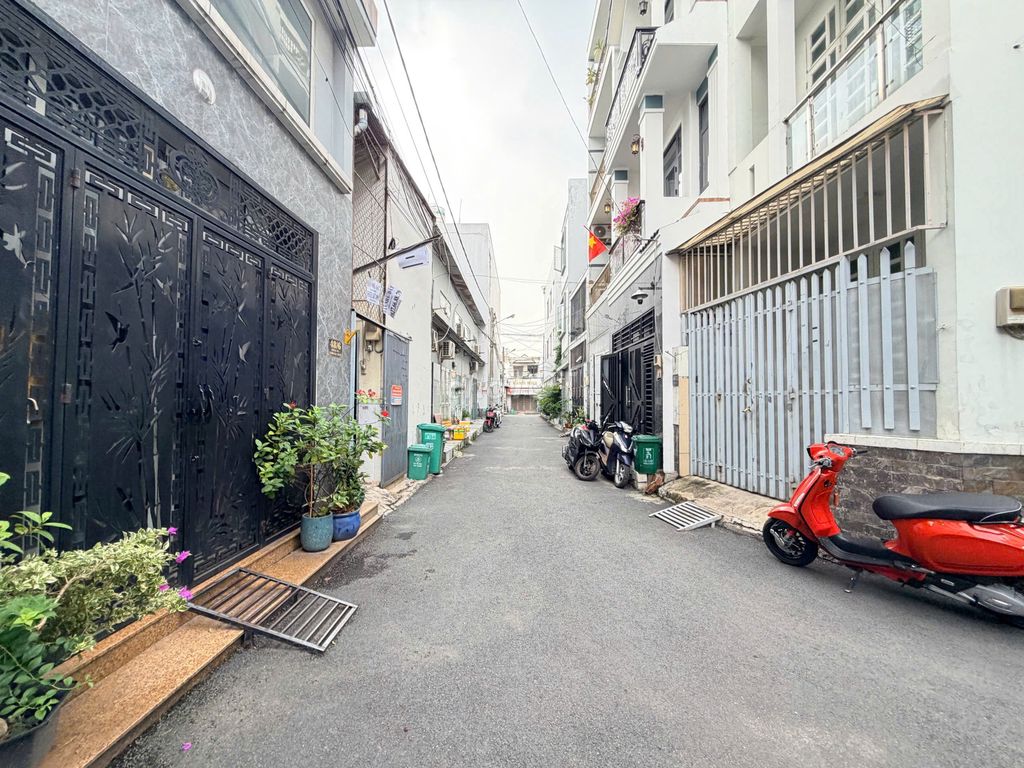 BÁN GẤP LÔ ĐẤT HẺM ĐẸP NHẤT ĐẶNG VĂN BI, DT:60.9M2, NGANG TỚI 4,52 M