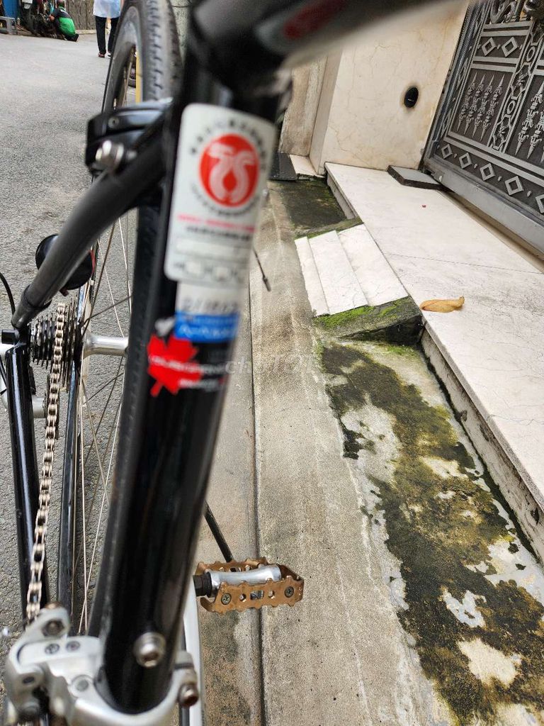 Xe đạp đua Louis Garneau RSS-III Đen. Mua bán Xe đạp tại Quận Tân Bình Tp Hồ Chí Minh được đăng bởi Mr Cuong hình 7