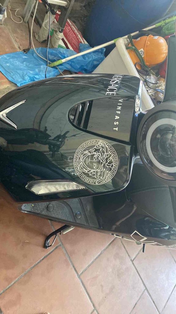 cần bán xe vinfast mới đi gần 2000km. Mua bán Xe điện tại Thị xã Quảng Yên Quảng Ninh được đăng bởi Nguyễn Tư Quý hình 2