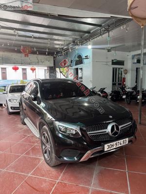 glc 250 2016 mới di hơn 9 van , xe rất mới. Mua bán Ô tô tại Huyện Đông Anh Hà Nội được đăng bởi Halee Will