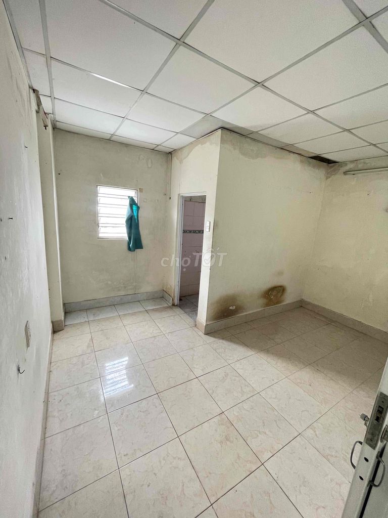 NHÀ 2 TẦNG - 4x11 - HẺM XE HƠI - KHU NHÀ LẦU - 2 PHÒNG NGỦ - 2 TOLET. Mua bán Nhà ở tại Quận 12 Tp Hồ Chí Minh được đăng bởi Nguyễn Thanh Huy hình 5