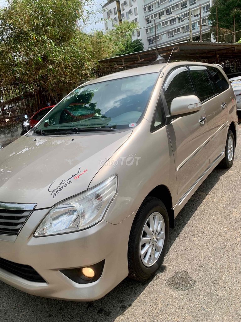 Toyota Innova 2013 - Bản 2.0V - Xe Gia Đình Sử Dụng Kỹ
