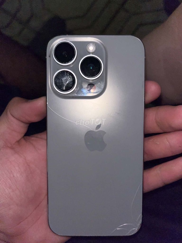 Apple iPhone 15 Pro 256GB Xám Bể mặt lưng. Mua bán Điện thoại tại Thành phố Thủ Đức Tp Hồ Chí Minh được đăng bởi Dũng hình 1
