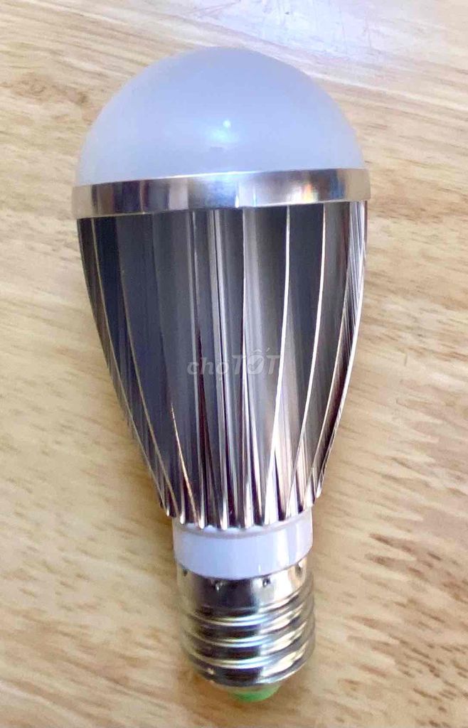 Bóng đèn LED Nhôm Trắng. Mua bán Đèn tại Quận 10 Tp Hồ Chí Minh được đăng bởi Trung Kien hình 1