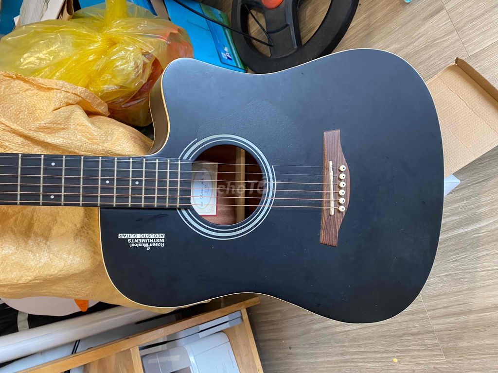 Guitar Rosen G11BK