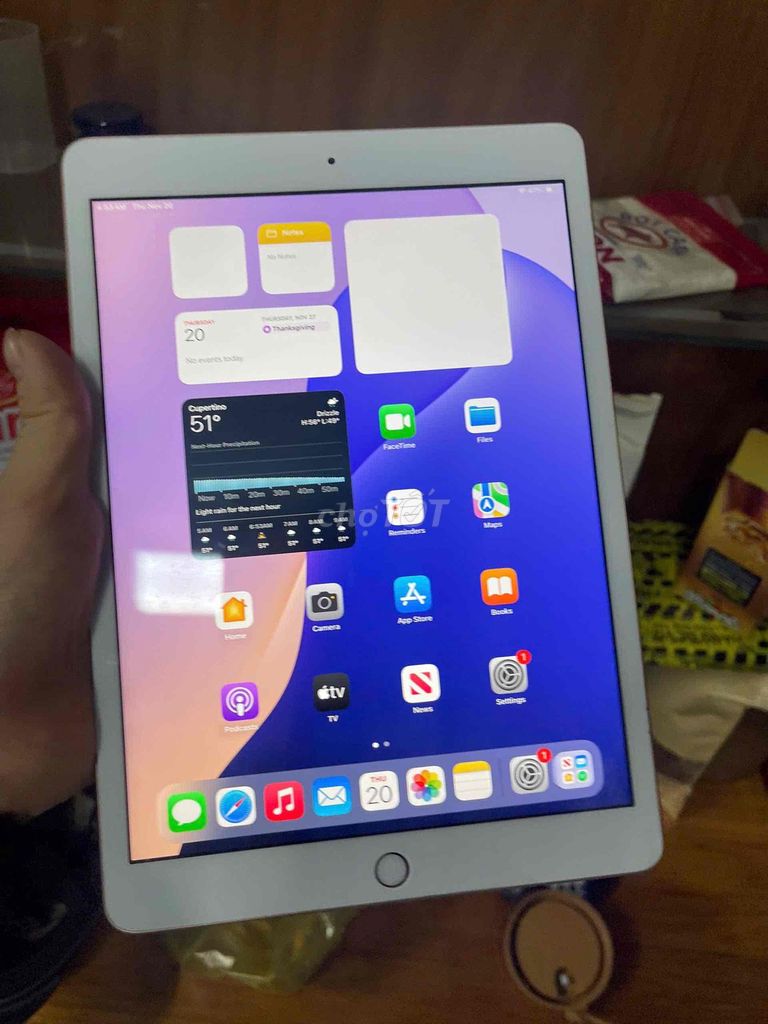 Apple iPad Gen-7-32GB WiFi  trắng -vàng. Mua bán Máy tính bảng tại Quận Hồng Bàng Hải Phòng được đăng bởi nguyễn văn tuân hình 1