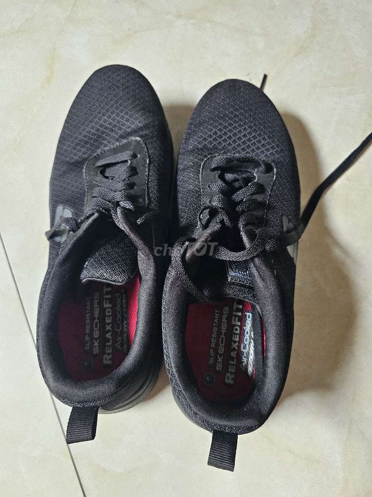 5 đôi giày sz 41 và 42