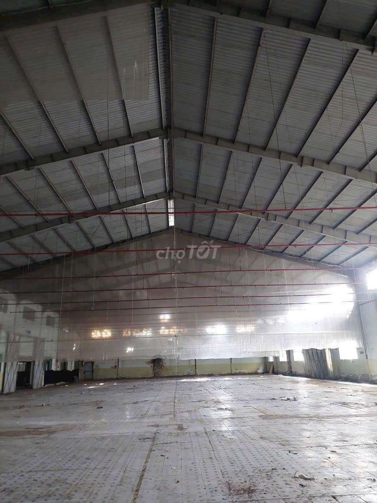 CHO THUÊ KHO 1000M2 NGAY DƯƠNG THỊ GIANG QUẬN 12 THÔNG RA TRƯỜNG CHINH