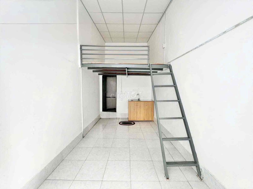 DUPLEX GÁC CAO ĐI BỘ QUA CÔNG THƯƠNG 27M2