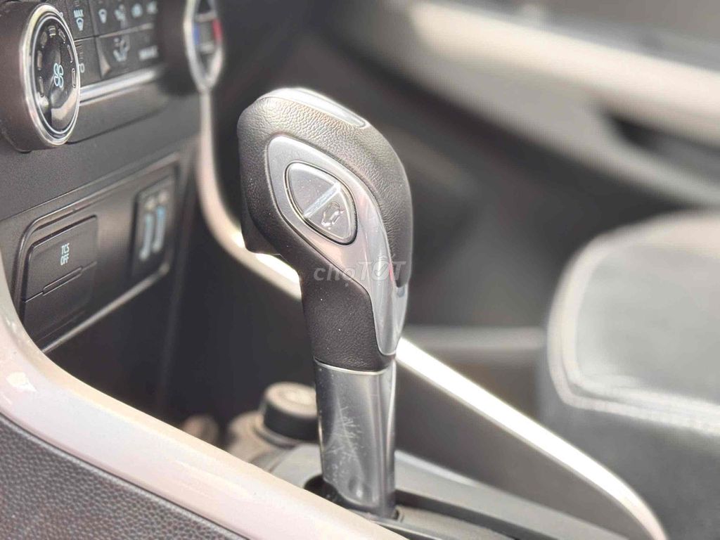 Ford EcoSport 2019 Titanium 1.5L AT - 38000 km. Mua bán Ô tô tại Quận 3 Tp Hồ Chí Minh được đăng bởi Duy Vỹ hình 5