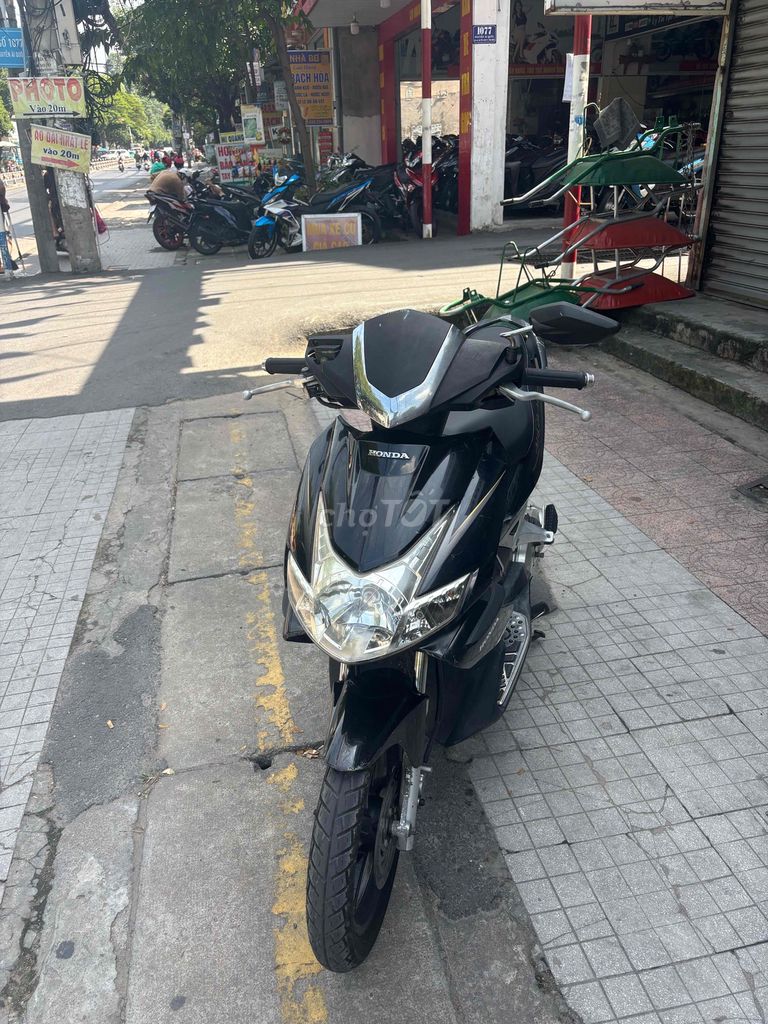 Honda Air Blade 2007 màu Đen. Mua bán Xe máy tại Thành phố Biên Hòa Đồng Nai được đăng bởi Tiền Nguyễn hình 1
