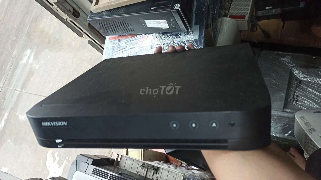 Đầu ghi cam hikvision 8 kênh pass cho thợ