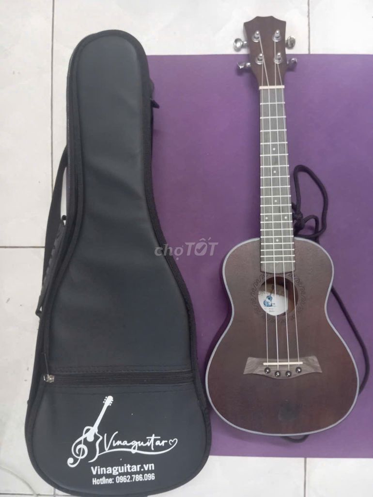 Đàn Ukulele Concert Gỗ Nâu. Mua bán Nhạc cụ tại Thành phố Thủ Dầu Một Bình Dương được đăng bởi Minh Trung hình 1