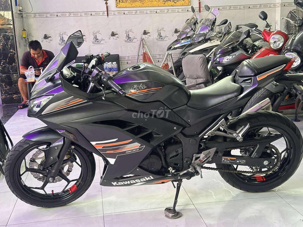 Ninja 300 bssg odo 25k xe đẹp bao ký. Mua bán Xe máy tại Huyện Bình Chánh Tp Hồ Chí Minh được đăng bởi Đông Moto Bình chánh  hình 4