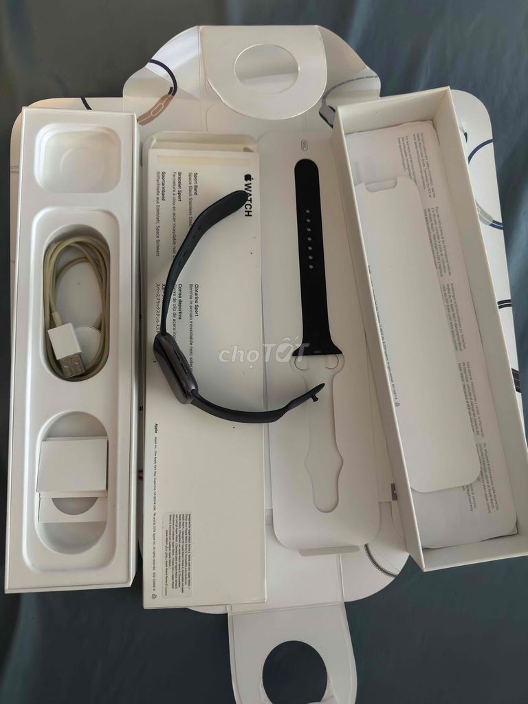 Apple Watch Series 5 44mm Đen. Mua bán Thiết bị đeo thông minh tại Thành phố Thủ Đức Tp Hồ Chí Minh được đăng bởi Nguyễn Nhựt Tâm hình 1