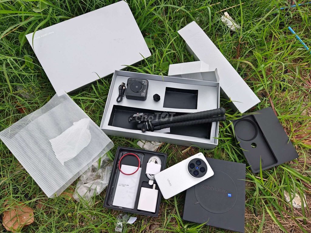Vivo X200 Ultra 16GB/512GB Trắng. Mua bán Điện thoại tại Quận Bình Tân Tp Hồ Chí Minh được đăng bởi Thái Bình Dương hình 1