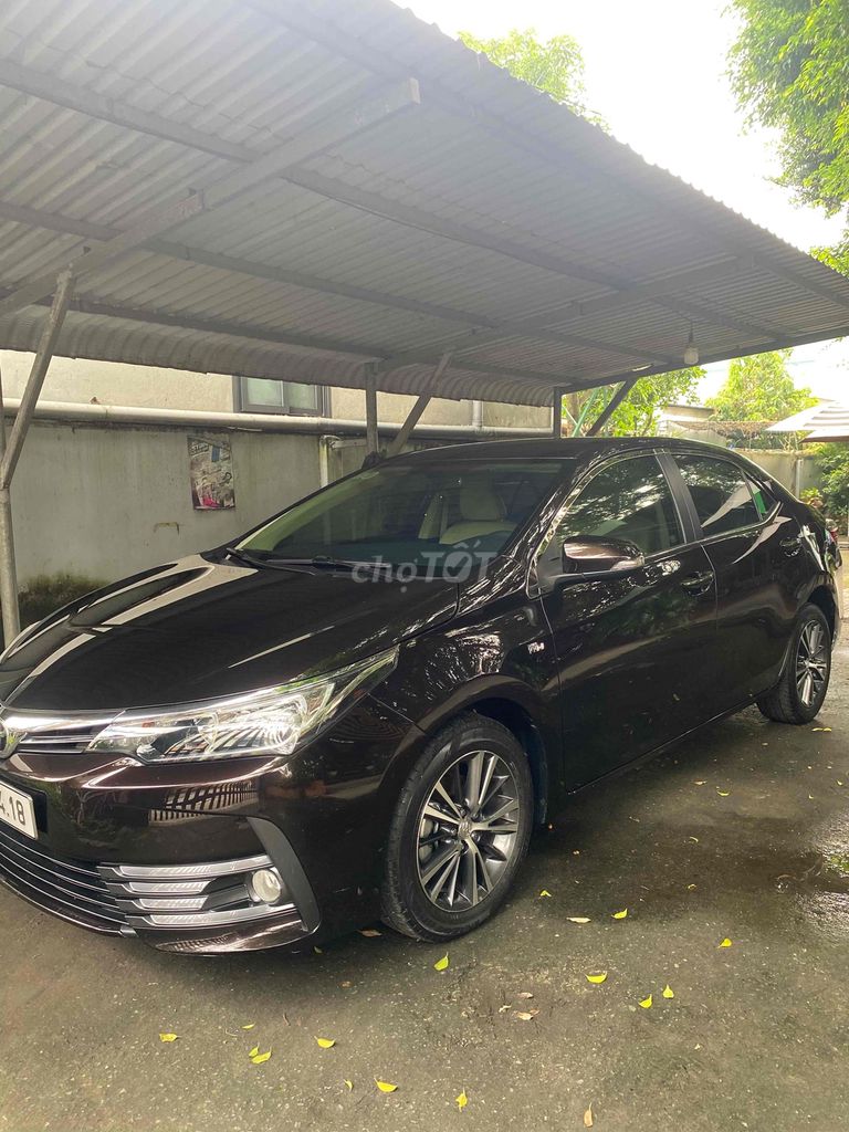 Toyota Corolla Altis 1.8G 2018 Nâu Việt Nam