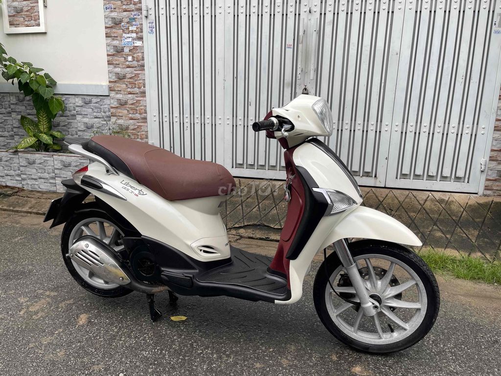 Liberty 125 3Vie 2014 bstp 9chủ xe đẹp máy bao zin. Mua bán Xe máy tại Quận Bình Tân Tp Hồ Chí Minh được đăng bởi HUY hình 2