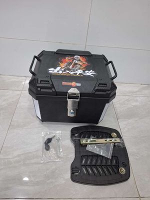 Thùng nhựa 36lít và kèm điện thoại chống rung. Mua bán Phụ tùng xe tại Thành phố Thủ Đức Tp Hồ Chí Minh được đăng bởi Hoàng