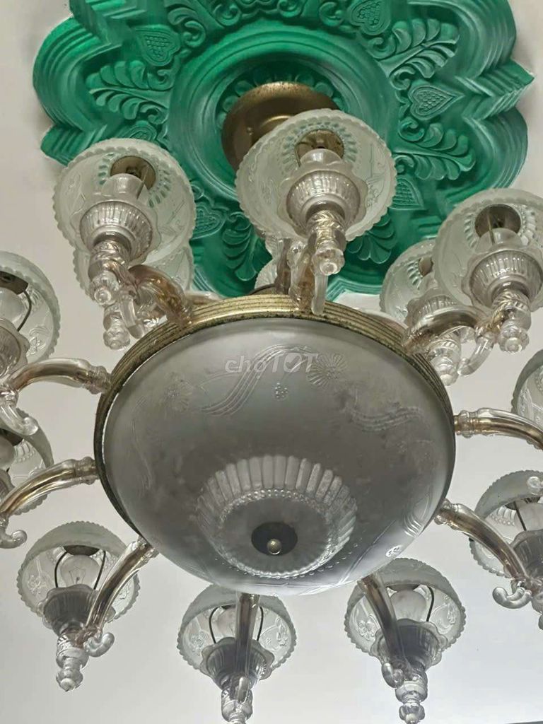 Đèn chùm thủy tinh trong suốt. Mua bán Đèn tại Quận 8 Tp Hồ Chí Minh được đăng bởi cường hình 1
