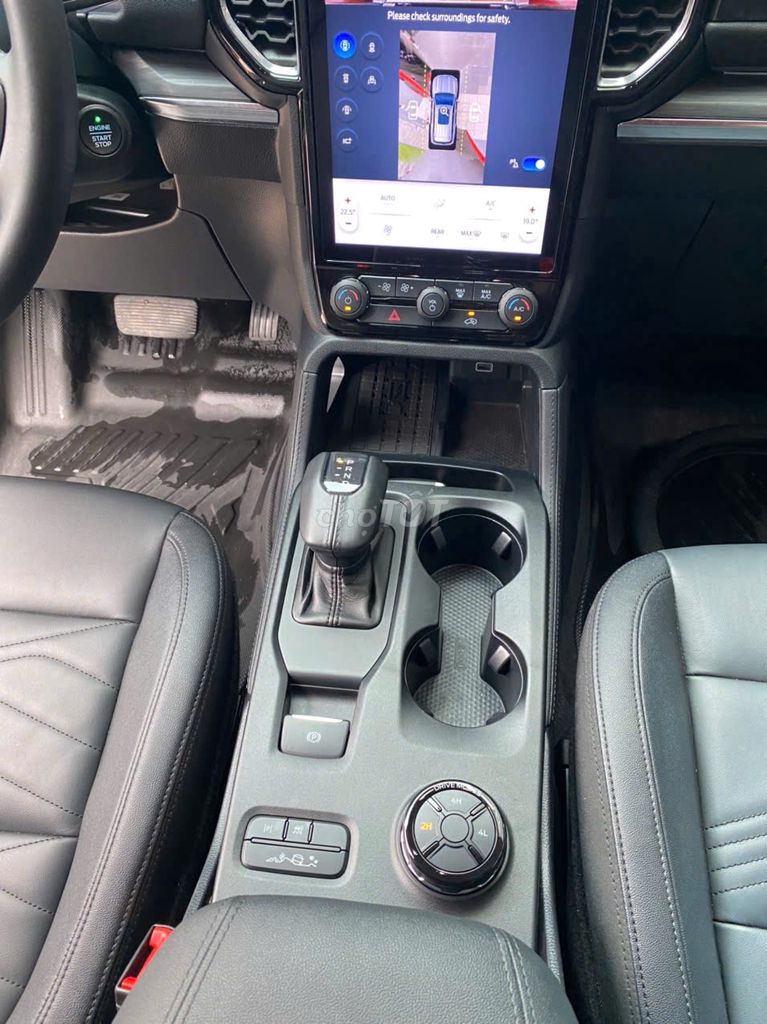 FORD EVEREST TITANIUM 2C CÁ NHÂN 2024 - 11500 KM. Mua bán Ô tô tại Quận Tân Bình Tp Hồ Chí Minh được đăng bởi Mr Hoài SÀI GÒN FORD  hình 8