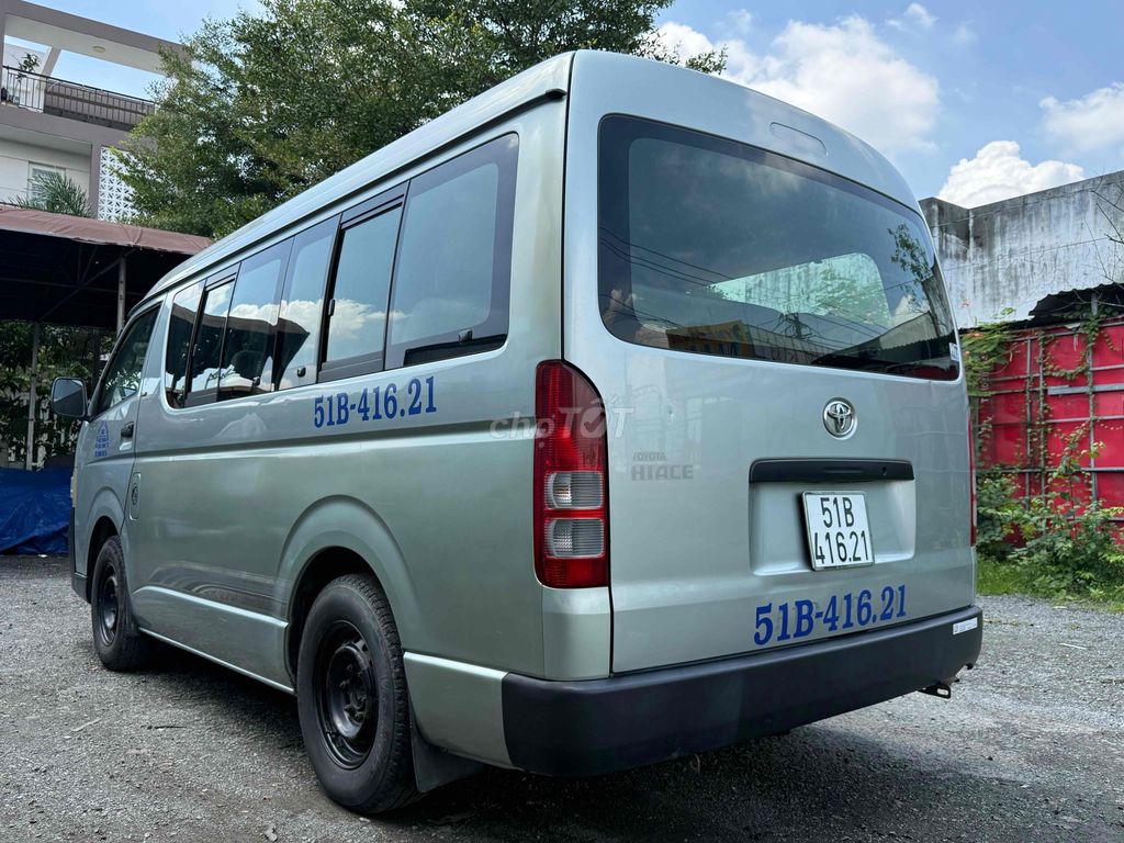 Бензиновый двигатель Toyota Hiace 2011