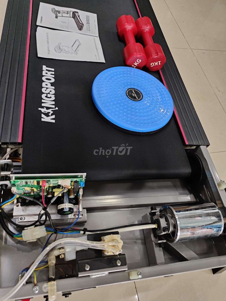 Máy chạy bộ Kingsport BK8000 Đã sử dụng