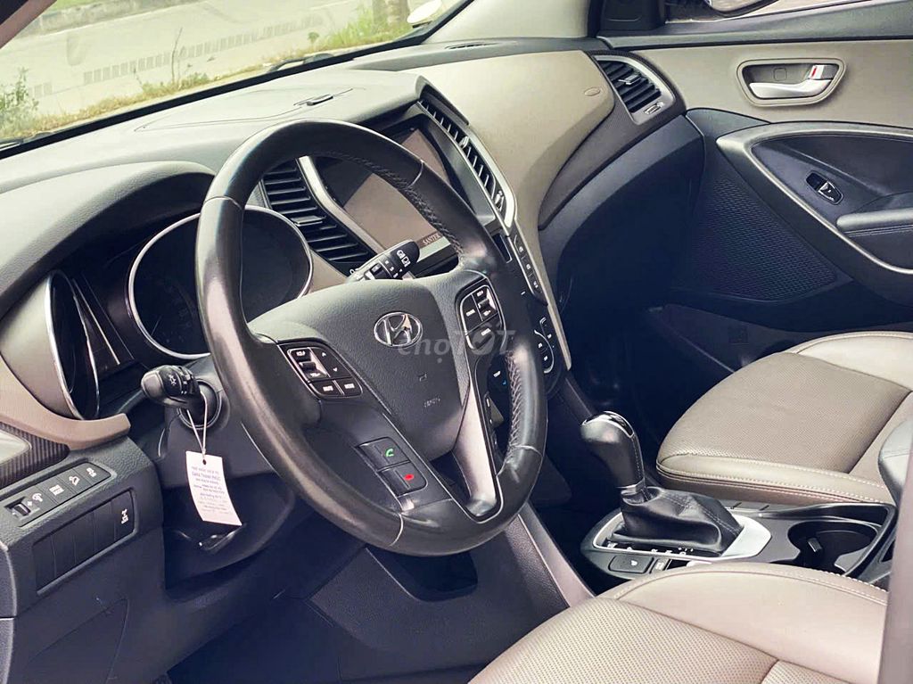 Hyundai Santa Fe 2022 Premium HTRAC. Mua bán Ô tô tại Quận Long Biên Hà Nội được đăng bởi VIETNAM OTO hình 10