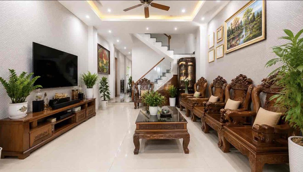 NHÀ MẶT TIỀN SÁT PHAN ĐĂNG LƯU - 90M2 - 3 TẦNG - TẶNG NỘI THẤT - GẦN H