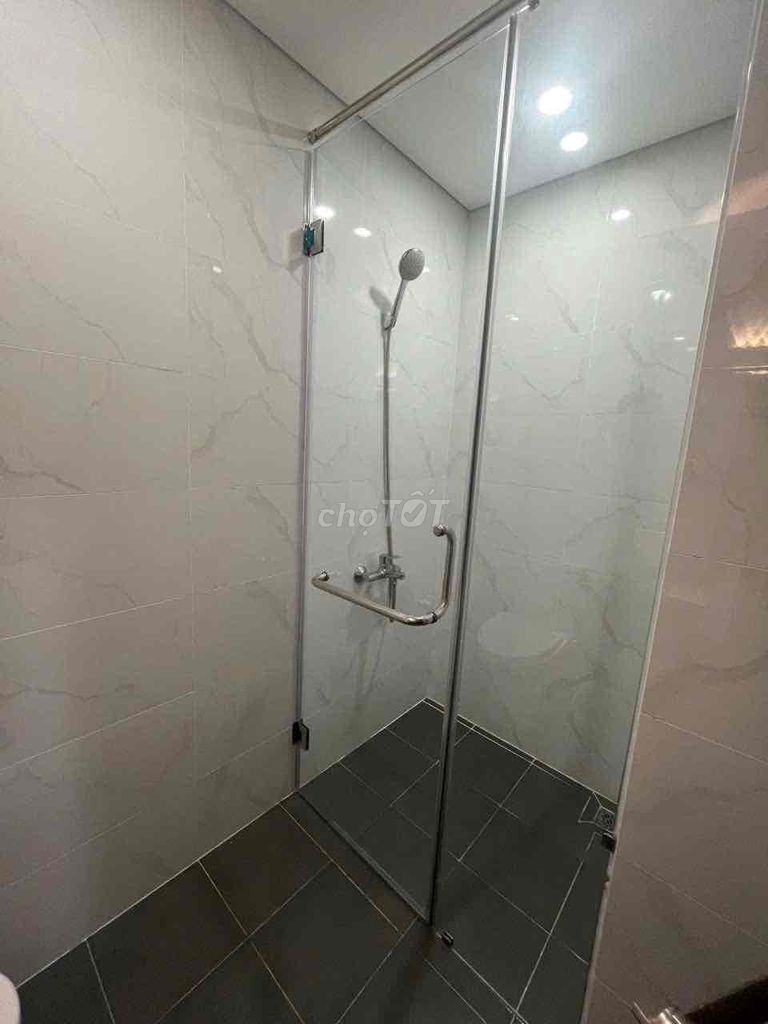 Two-bedroom flat with brand-new furniture in FPT Plaza 2 — photo 9