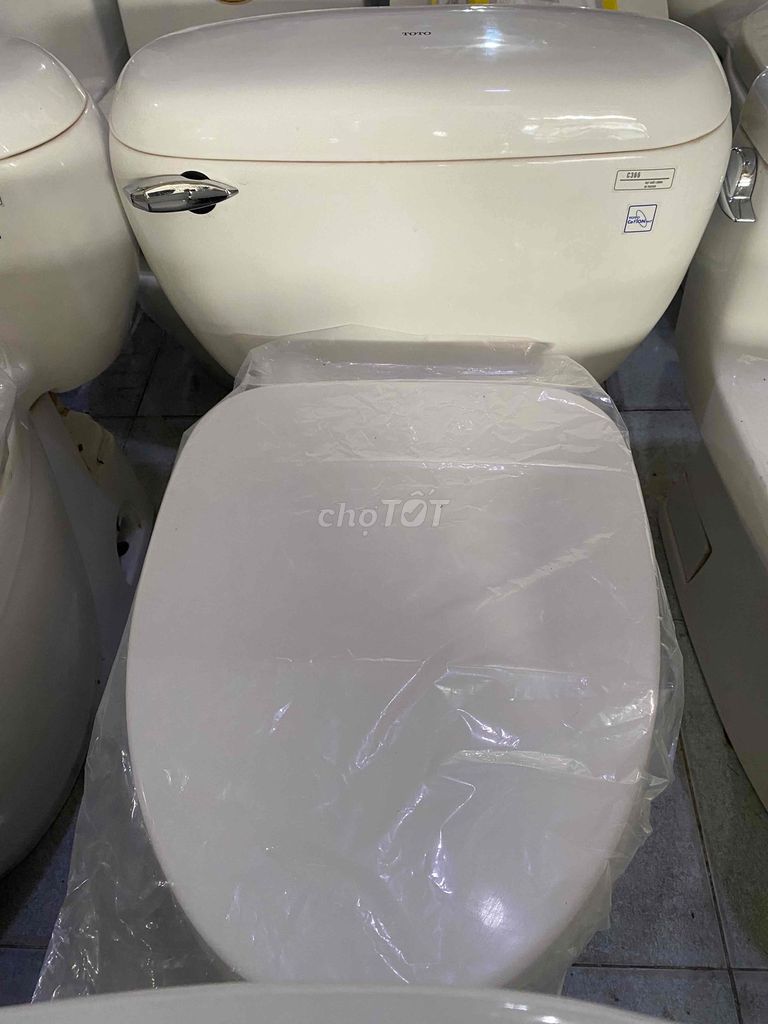 Bồn cầu Toto c366 còn đẹp giá rẻ 🚽🚽🚽