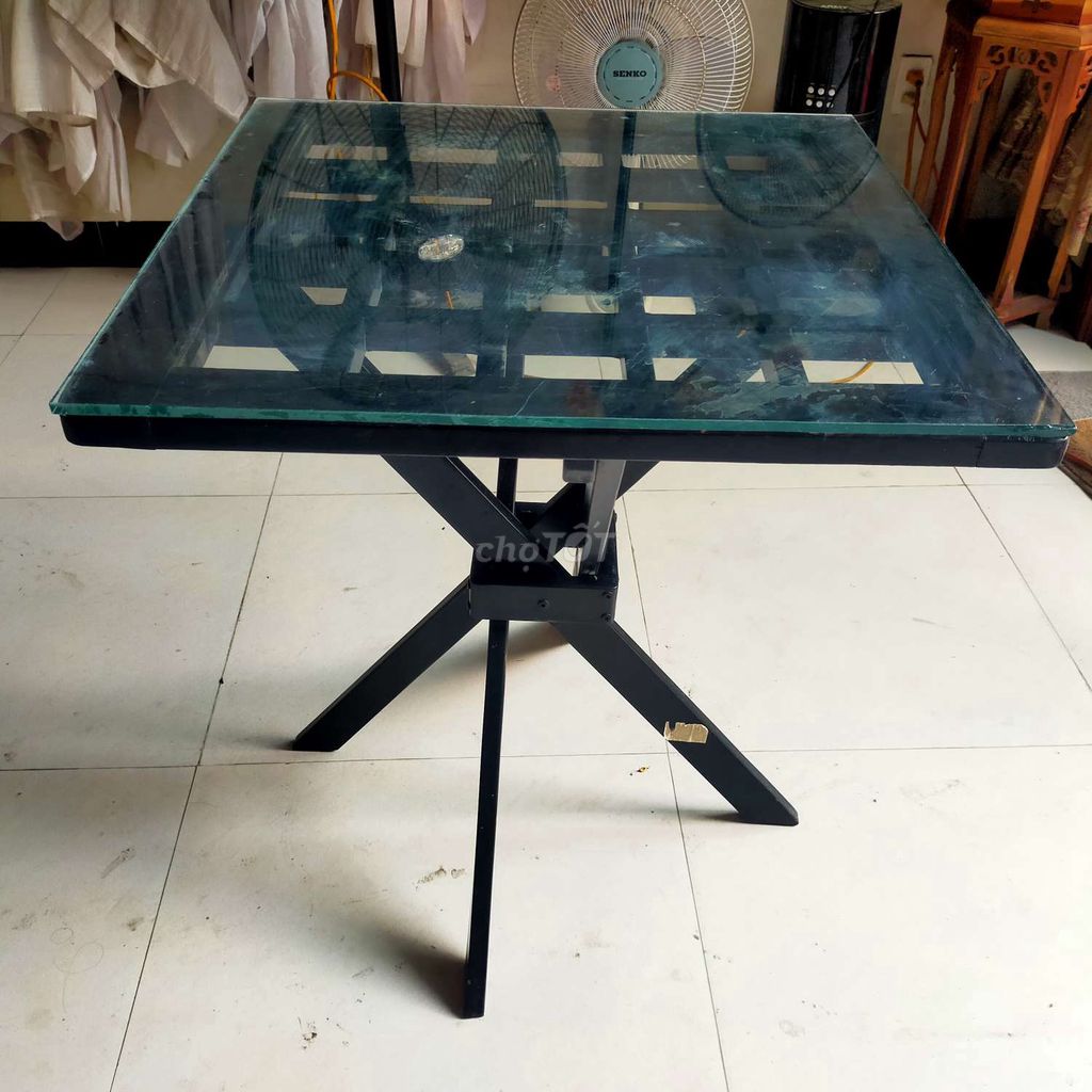 Bàn gỗ thịt Mặt gương 65cm. Mua bán Bàn ghế tại Quận Liên Chiểu Đà Nẵng được đăng bởi Loa Quyền chuyên bộ tứ  hình 1