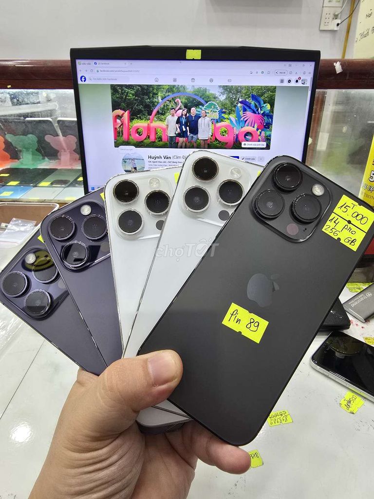 Apple iPhone 14 Pro - Có ổ sim. Mua bán Điện thoại tại Thành phố Long Xuyên An Giang được đăng bởi Facebook Cầm Đồ Thúy Vân hình 1